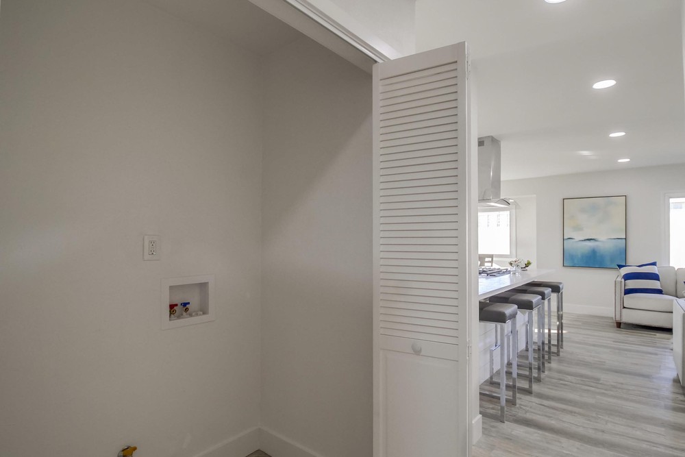 Virtual tour photo 33 of 52 for 6141 Childs Ave