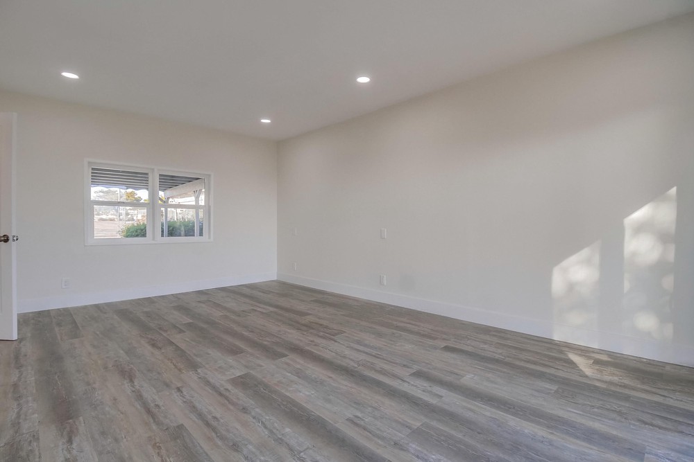 Virtual tour photo 41 of 52 for 6141 Childs Ave
