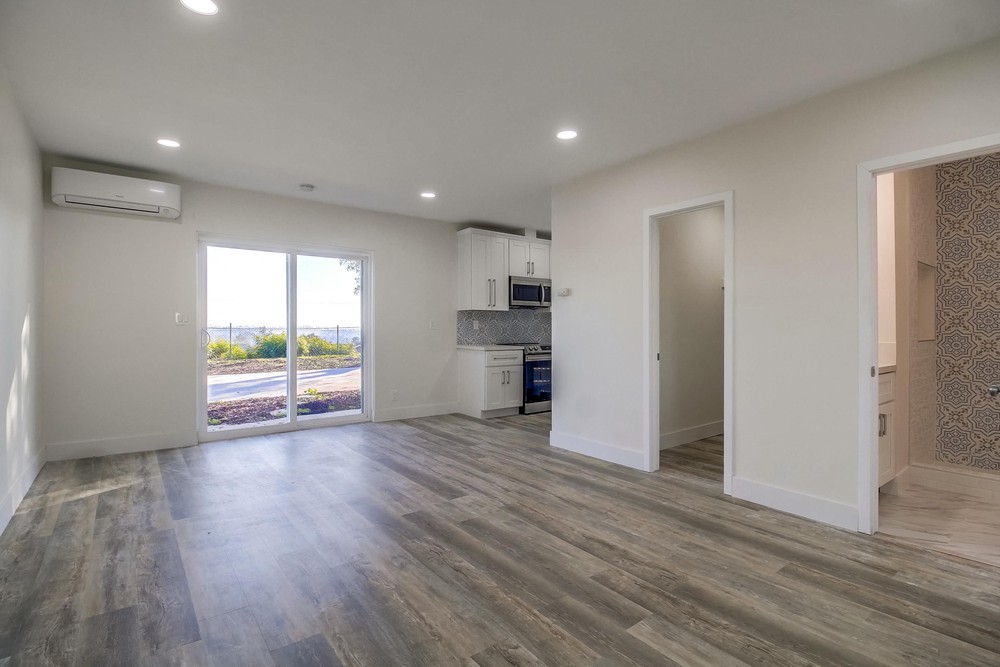 Virtual tour photo 43 of 52 for 6141 Childs Ave
