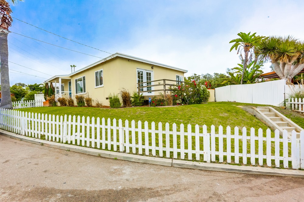 Virtual tour photo 3 of 51 for 615 Pacific View Dr