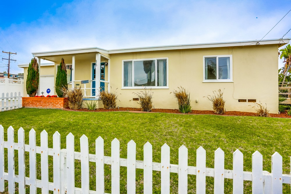 Virtual tour photo 4 of 51 for 615 Pacific View Dr