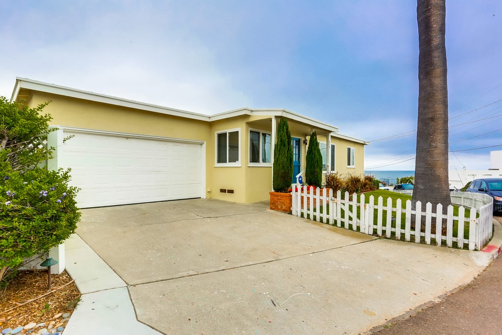 Virtual tour photo 5 of 51 for 615 Pacific View Dr