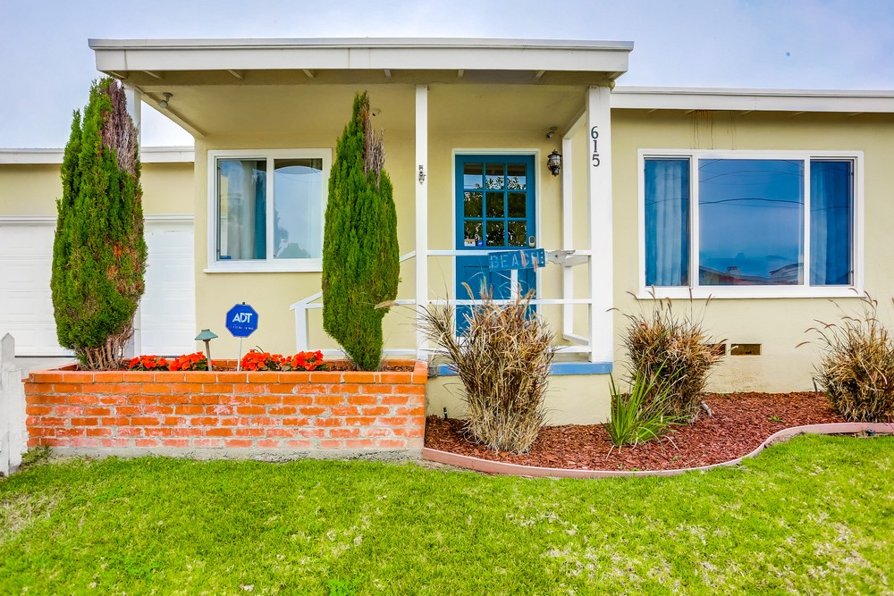 Virtual tour photo 8 of 51 for 615 Pacific View Dr