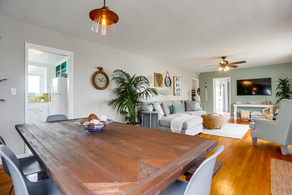 Virtual tour photo 22 of 51 for 615 Pacific View Dr