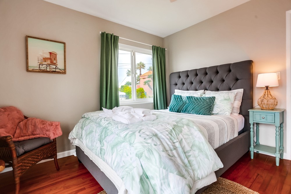 Virtual tour photo 32 of 51 for 615 Pacific View Dr