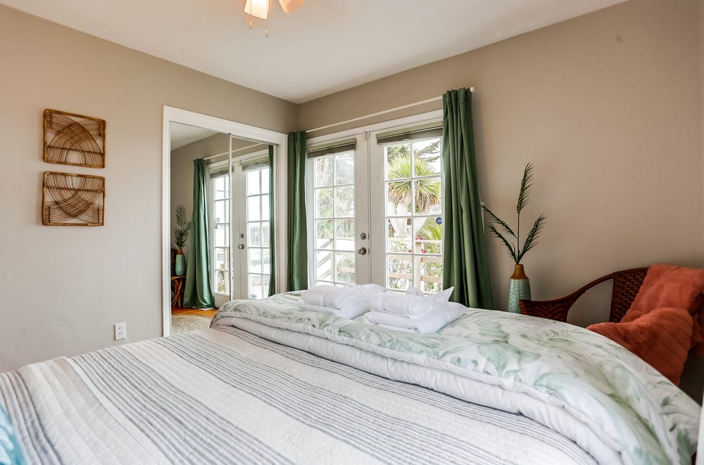 Virtual tour photo 35 of 51 for 615 Pacific View Dr