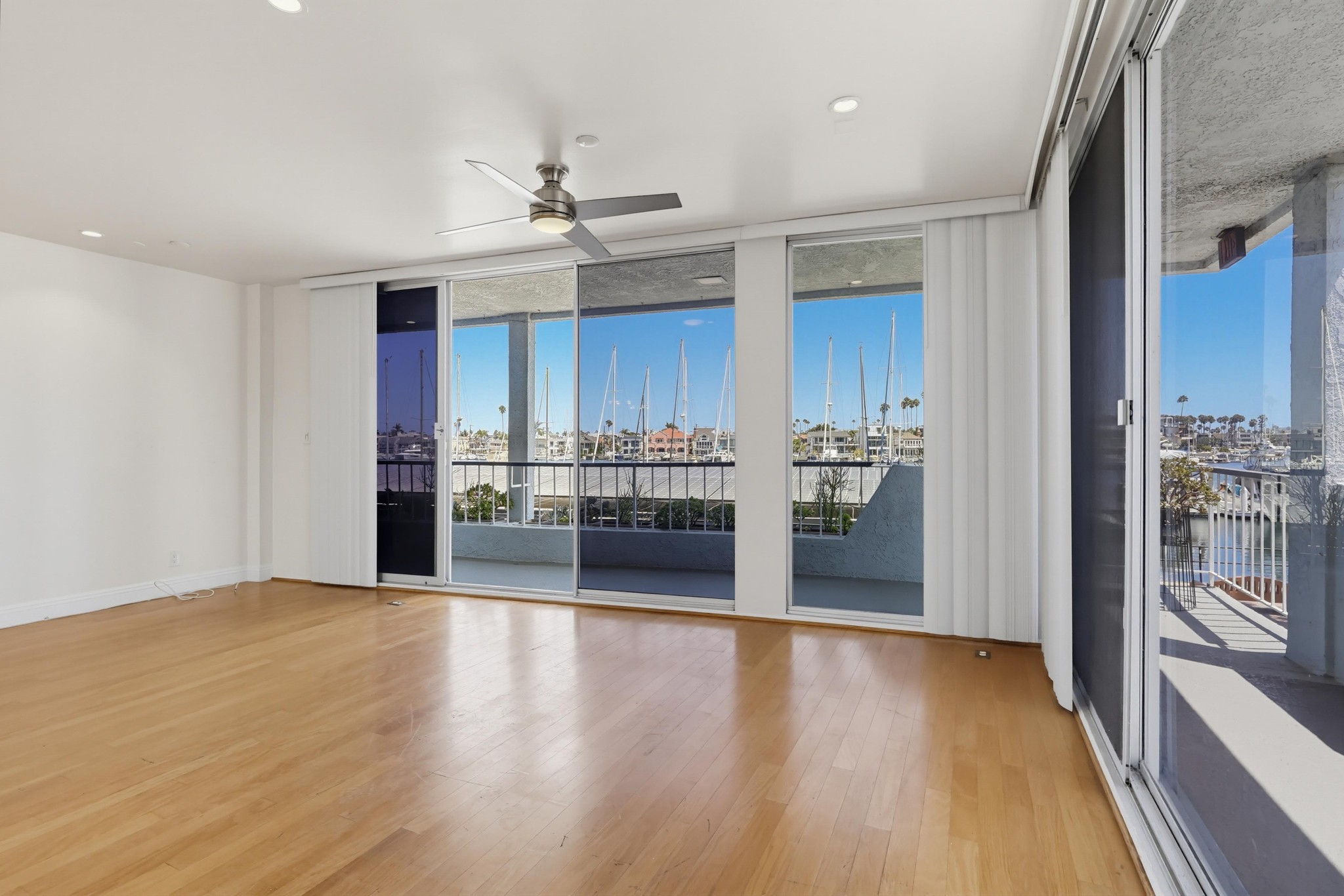 Virtual tour photo 11 of 62 for 6150 E Bay Shore Walk