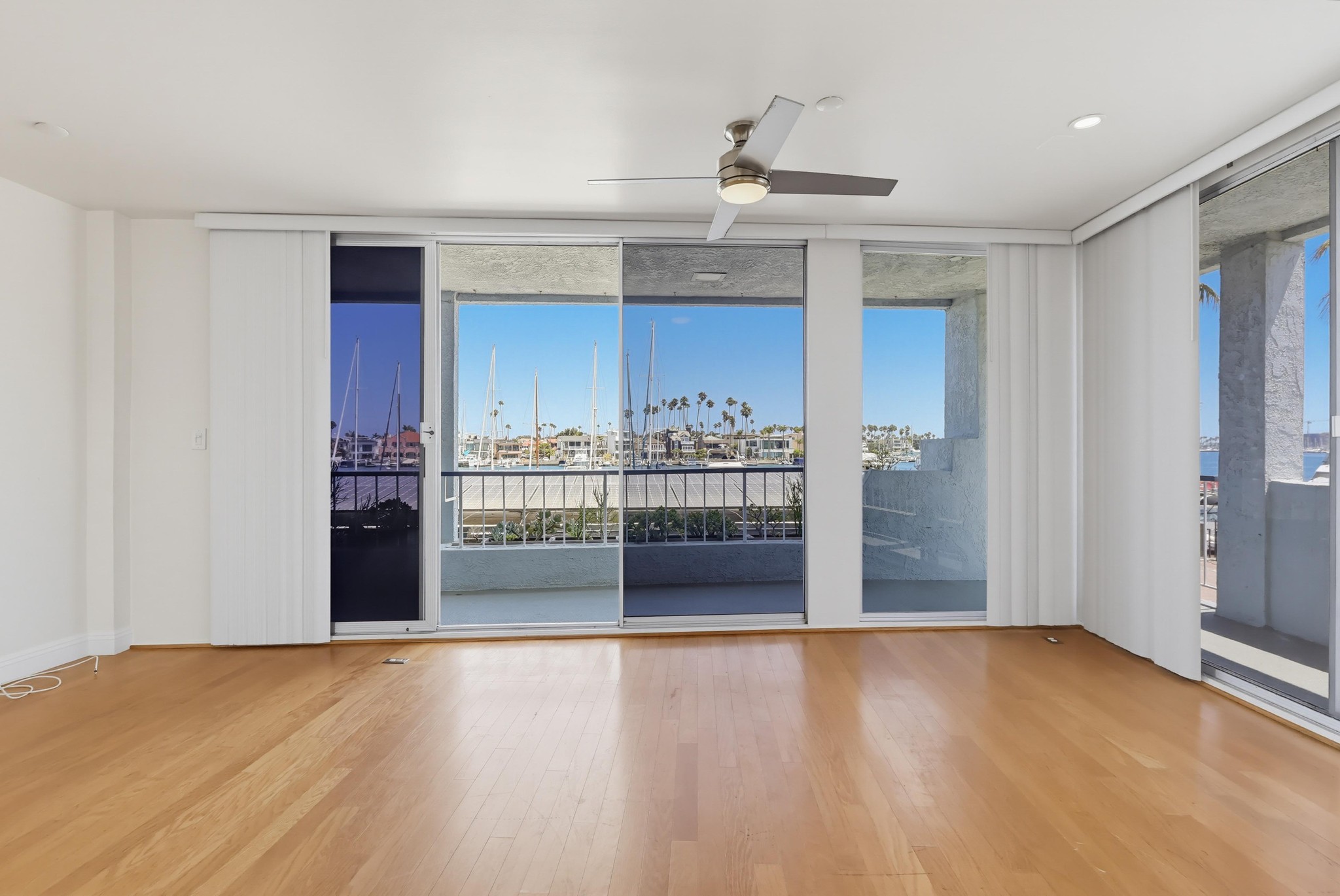 Virtual tour photo 13 of 62 for 6150 E Bay Shore Walk