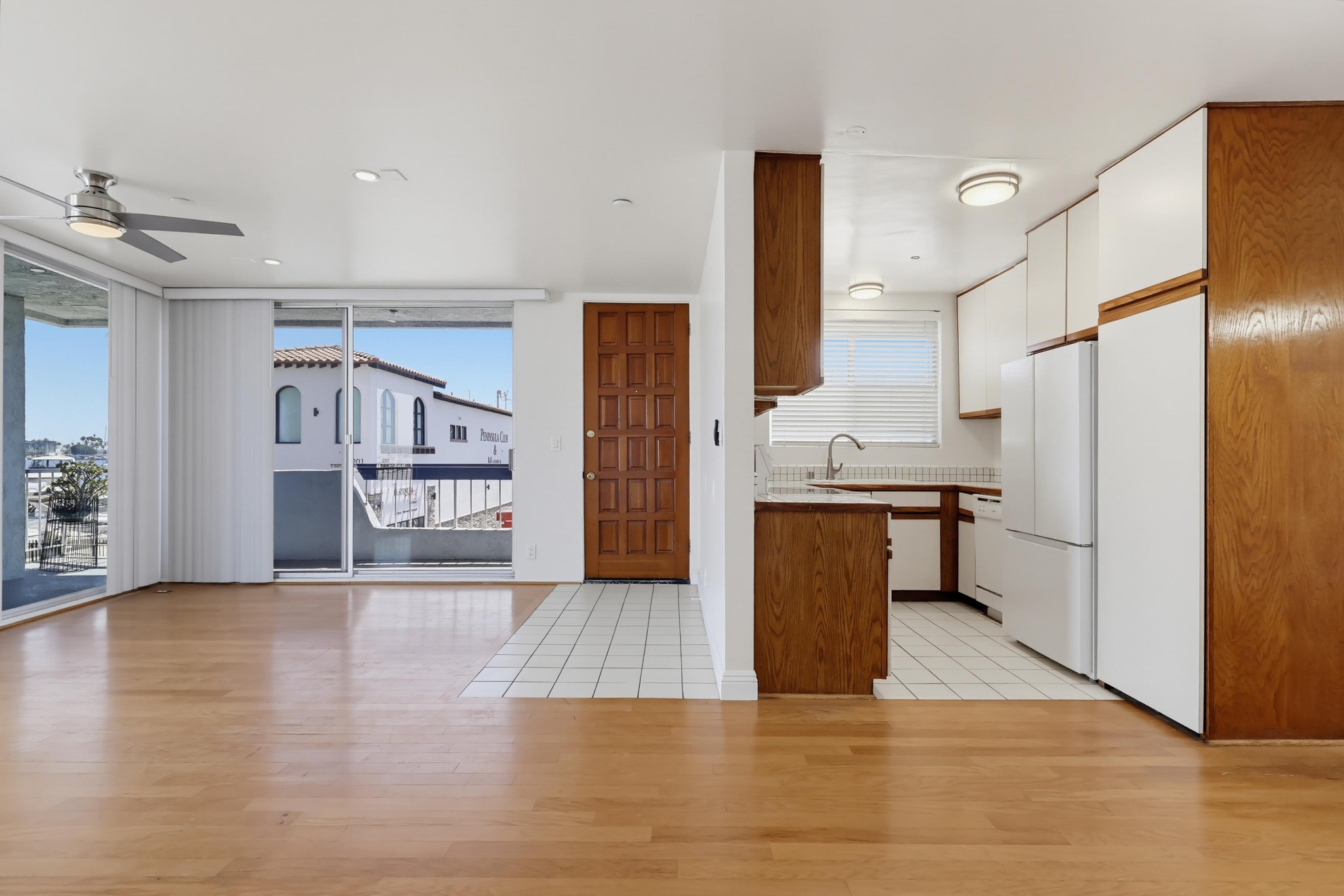 Virtual tour photo 23 of 62 for 6150 E Bay Shore Walk