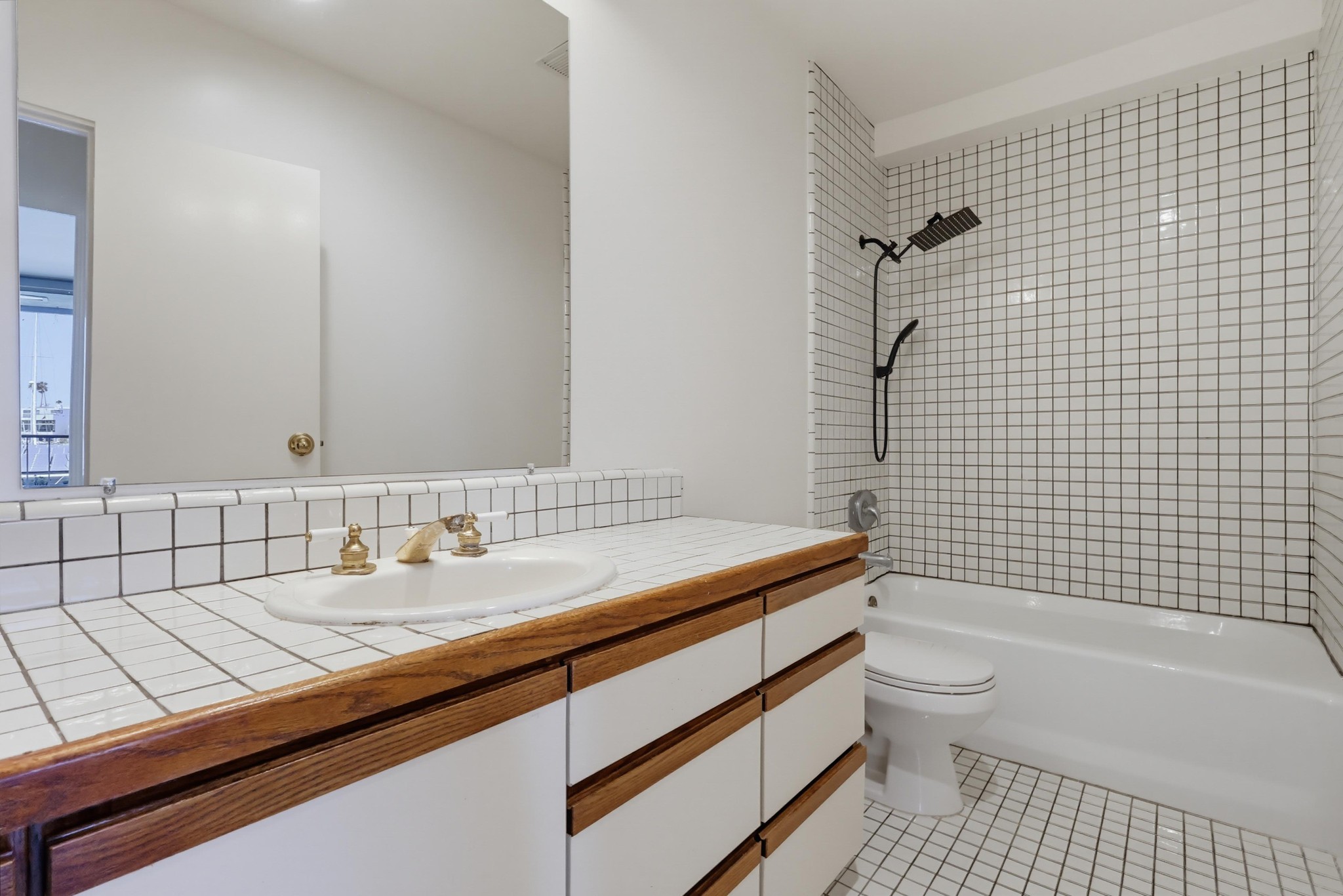 Virtual tour photo 30 of 62 for 6150 E Bay Shore Walk