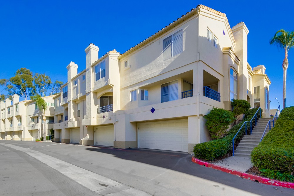 Virtual tour photo 1 of 43 for 6151 Calle Mariselda 307