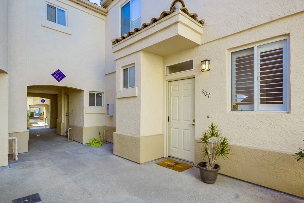 Virtual tour photo 6 of 43 for 6151 Calle Mariselda 307