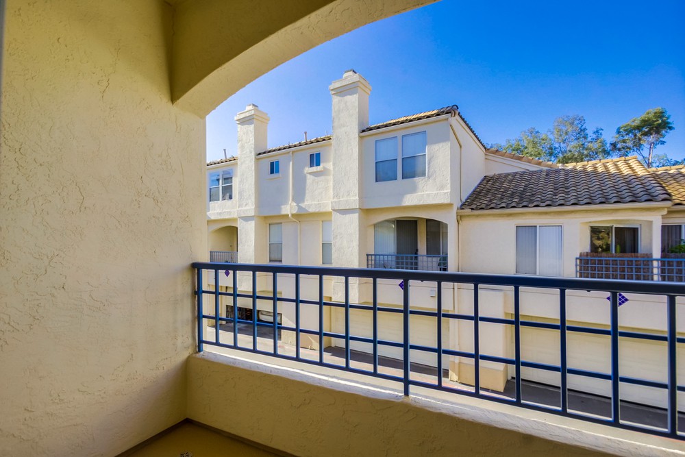 Virtual tour photo 25 of 43 for 6151 Calle Mariselda 307