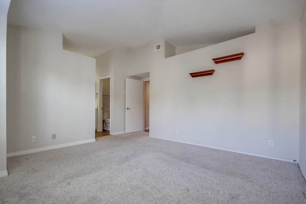 Virtual tour photo 34 of 43 for 6151 Calle Mariselda 307