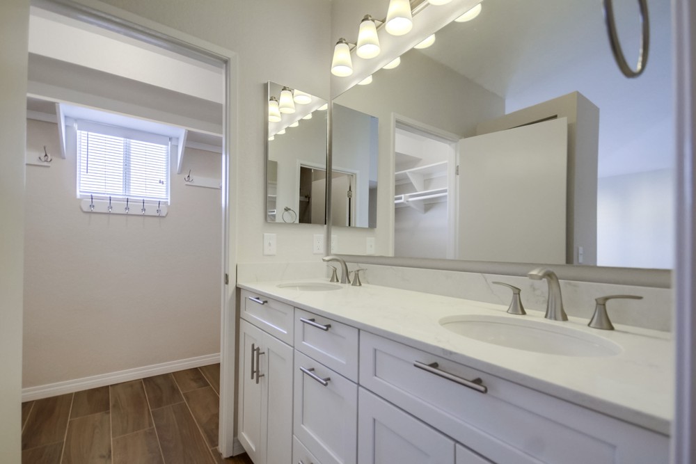 Virtual tour photo 35 of 43 for 6151 Calle Mariselda 307