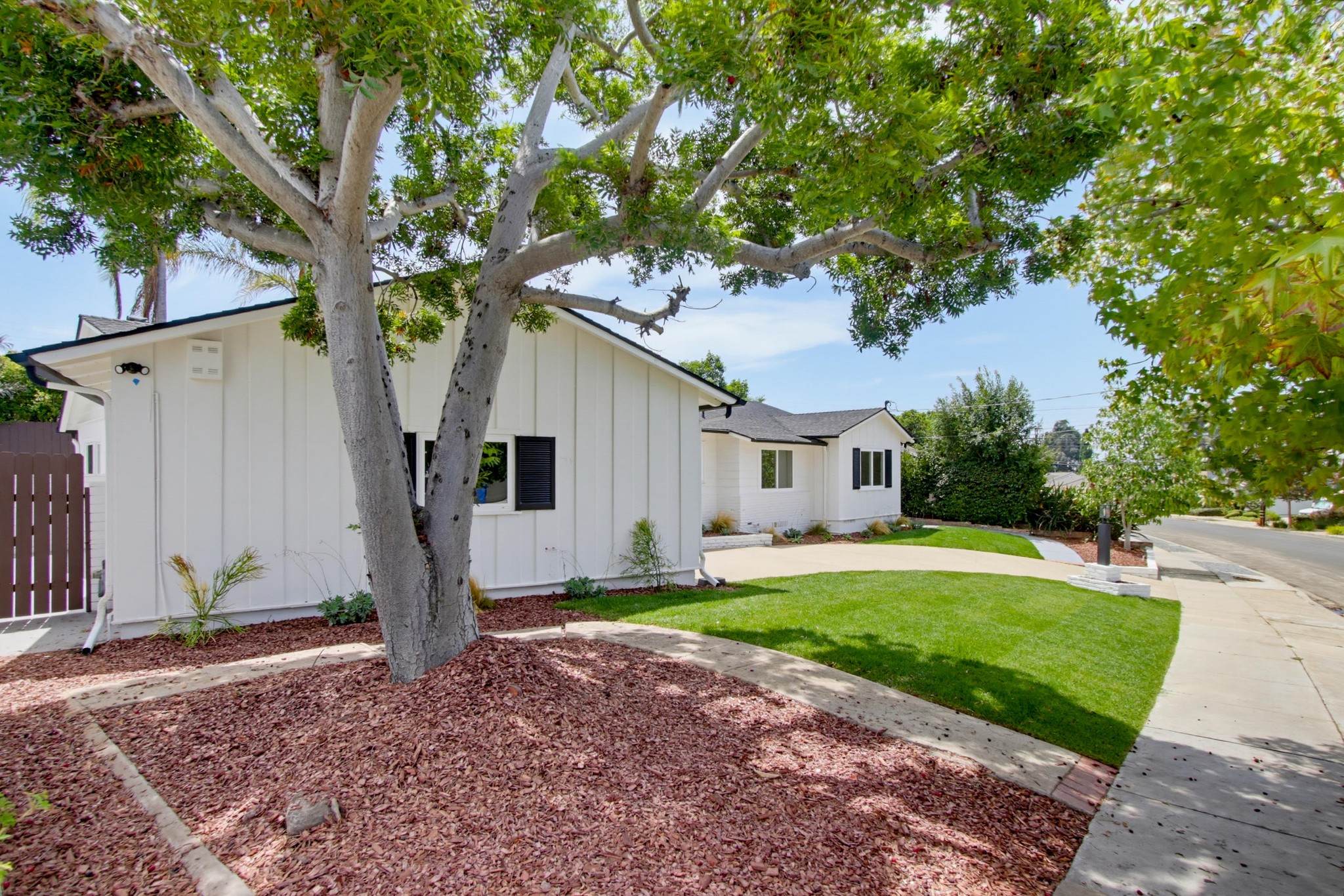 Virtual tour photo 4 of 60 for 6183 Rockhurst Dr