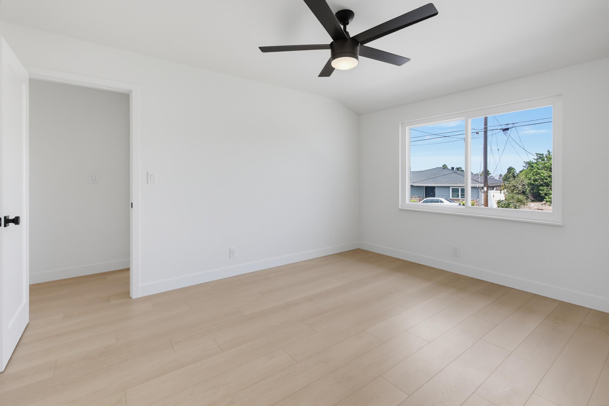 Virtual tour photo 27 of 60 for 6183 Rockhurst Dr