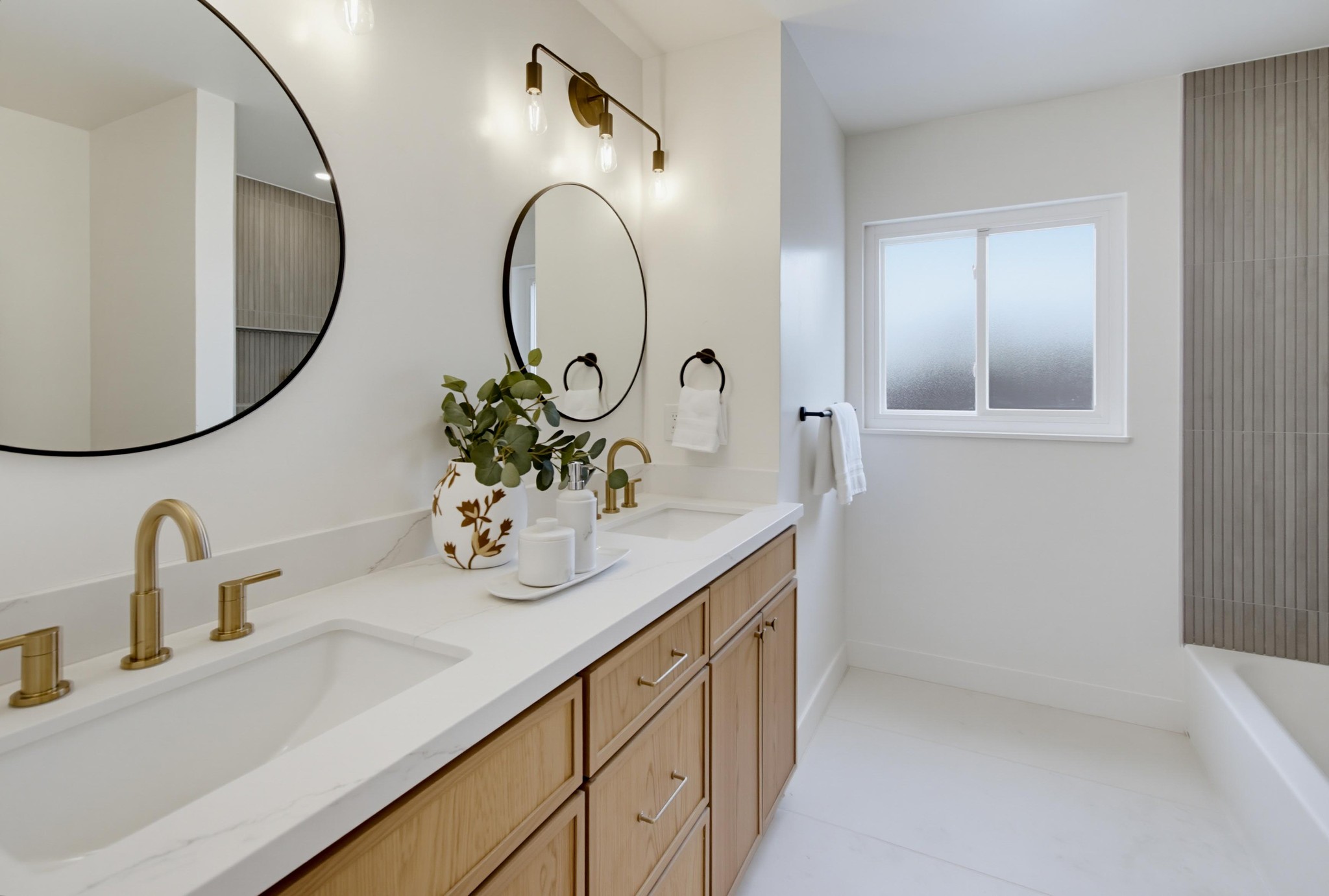 Virtual tour photo 33 of 60 for 6183 Rockhurst Dr