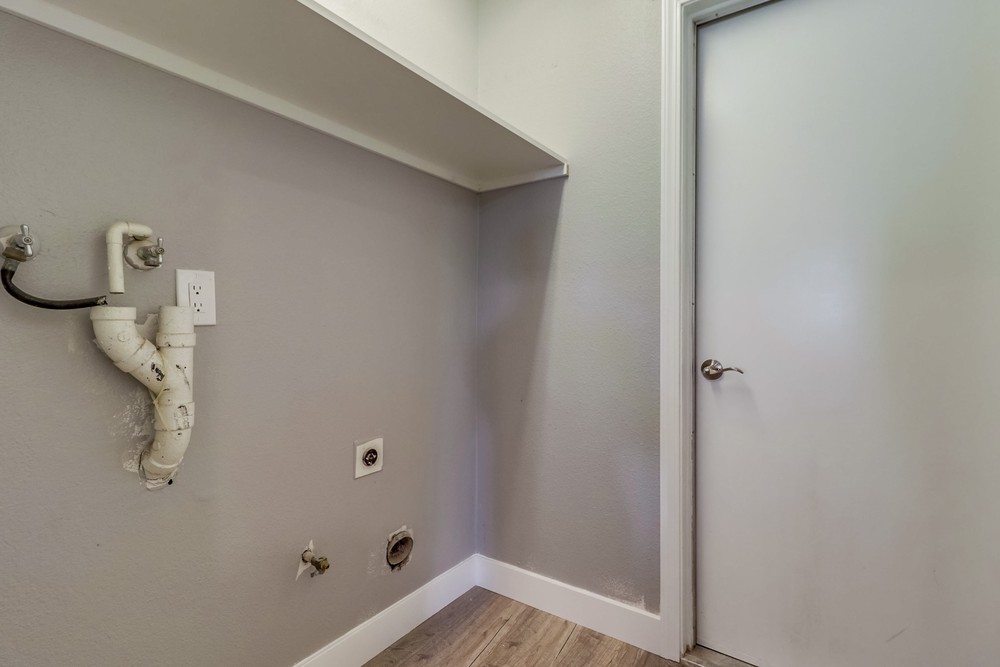 Virtual tour photo 40 of 42 for 619 Beyer Way UNIT 806