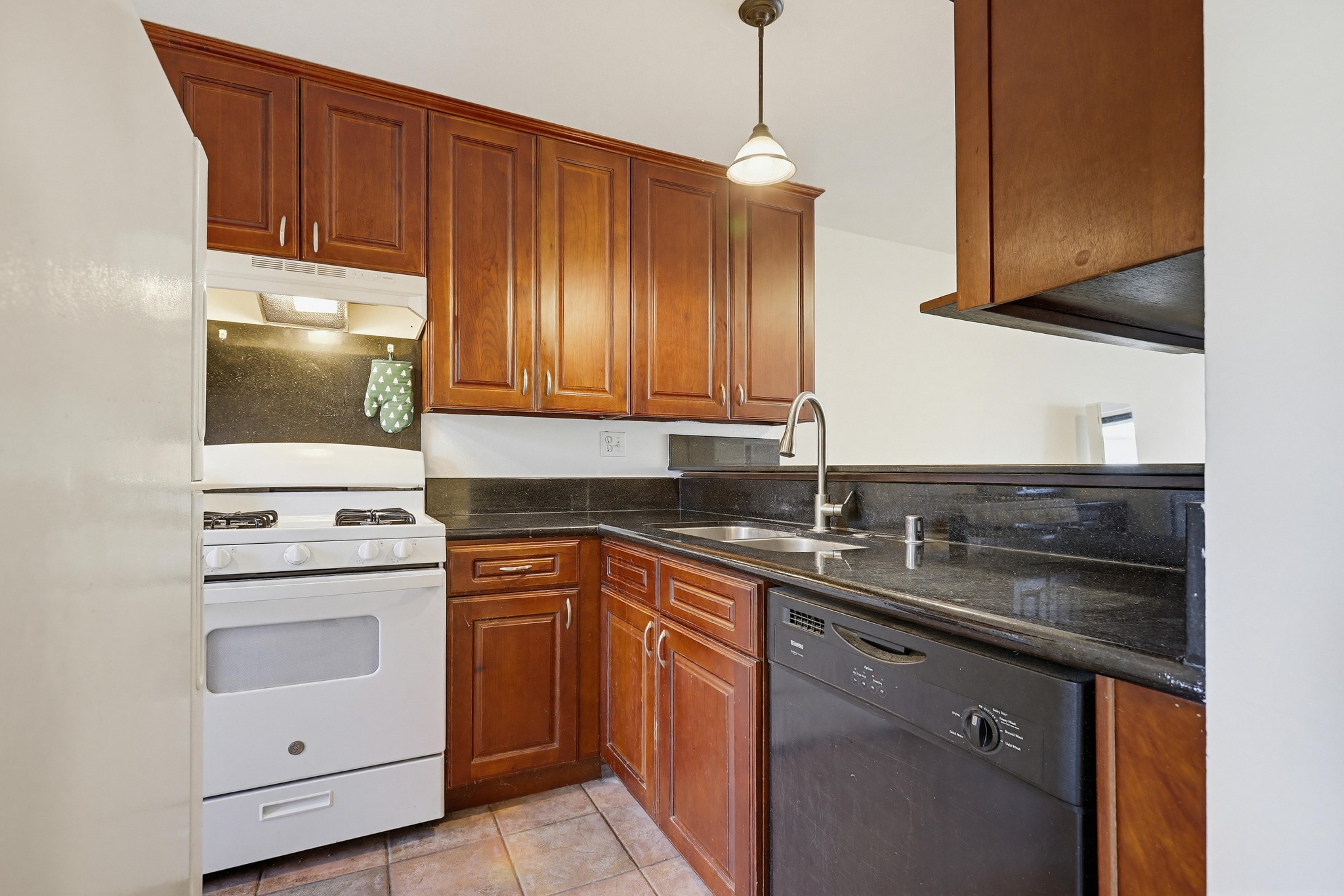Virtual tour photo 7 of 45 for 62 Orange Blossom