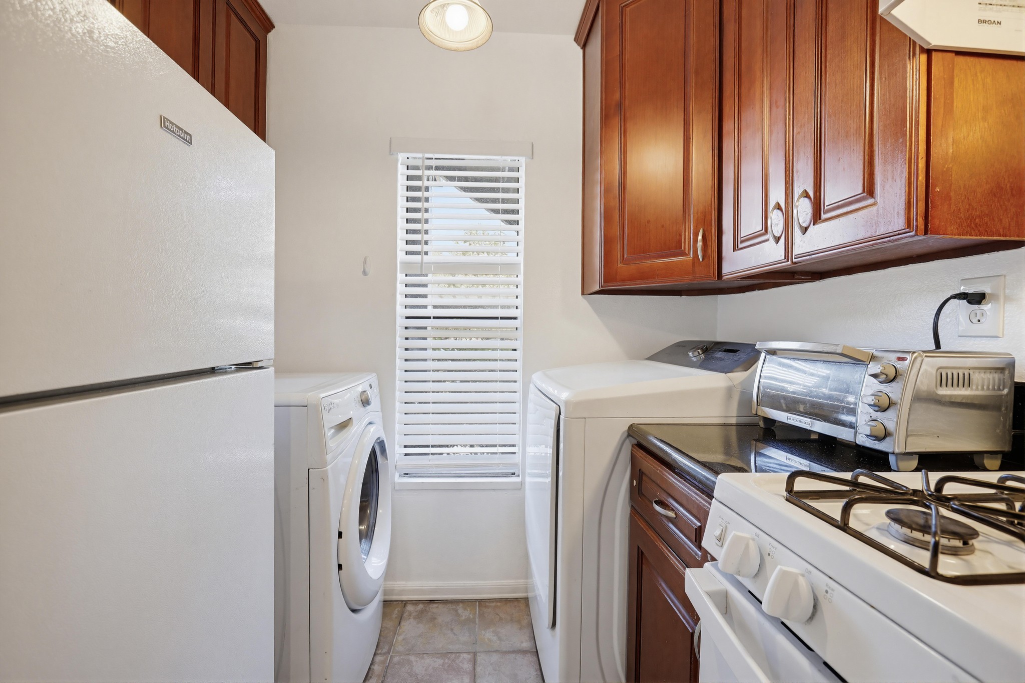 Virtual tour photo 10 of 45 for 62 Orange Blossom