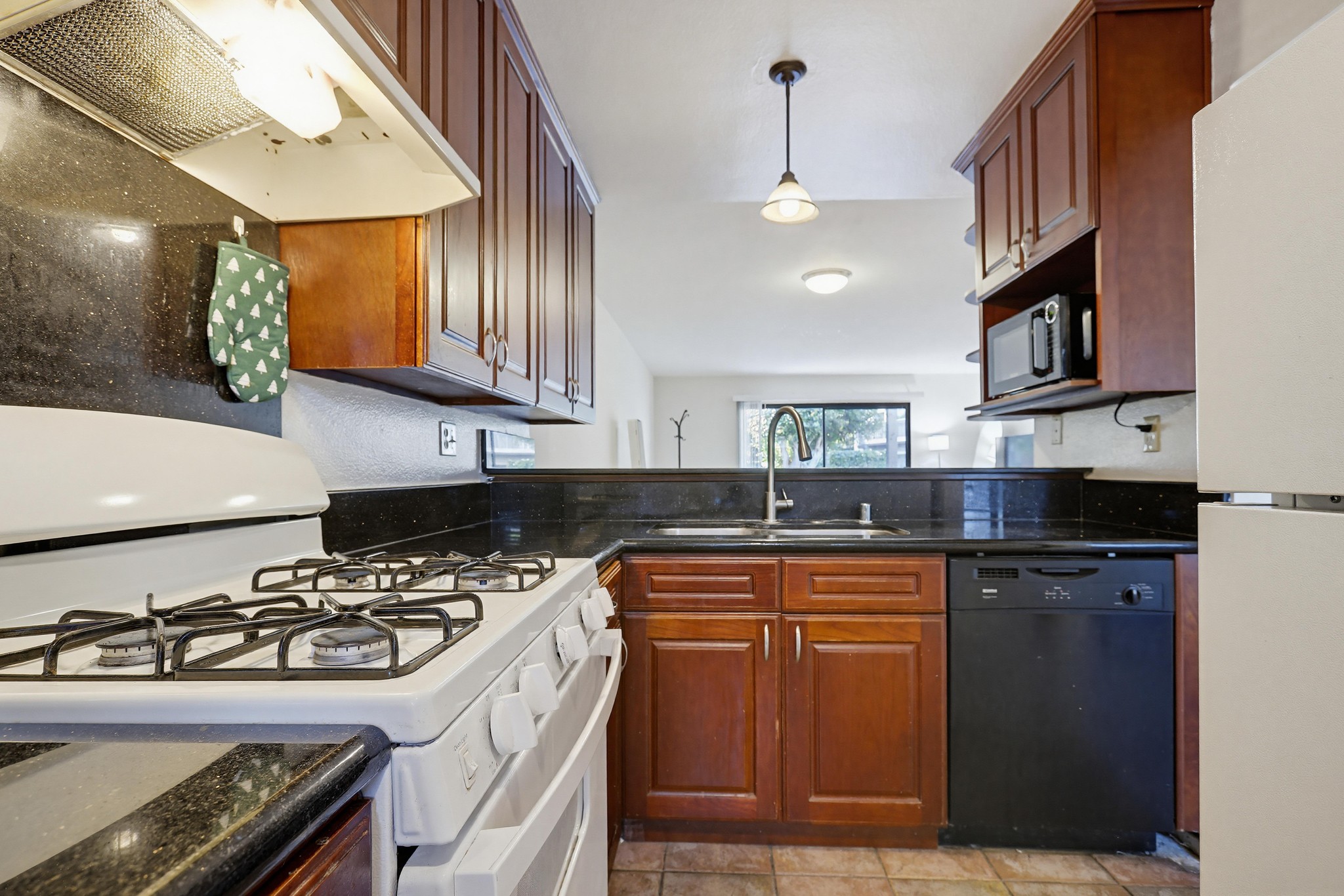 Virtual tour photo 11 of 45 for 62 Orange Blossom