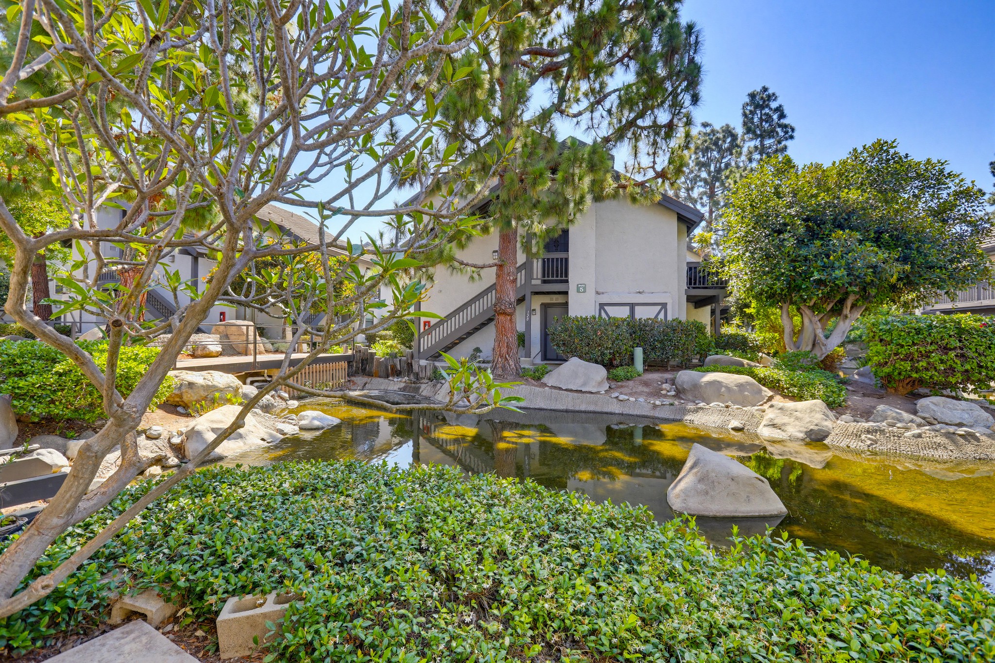 Virtual tour photo 28 of 45 for 62 Orange Blossom