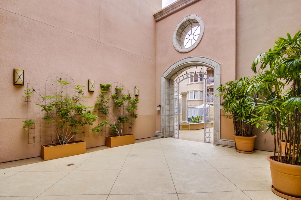Virtual tour photo 7 of 49 for 620 State St UNIT 320