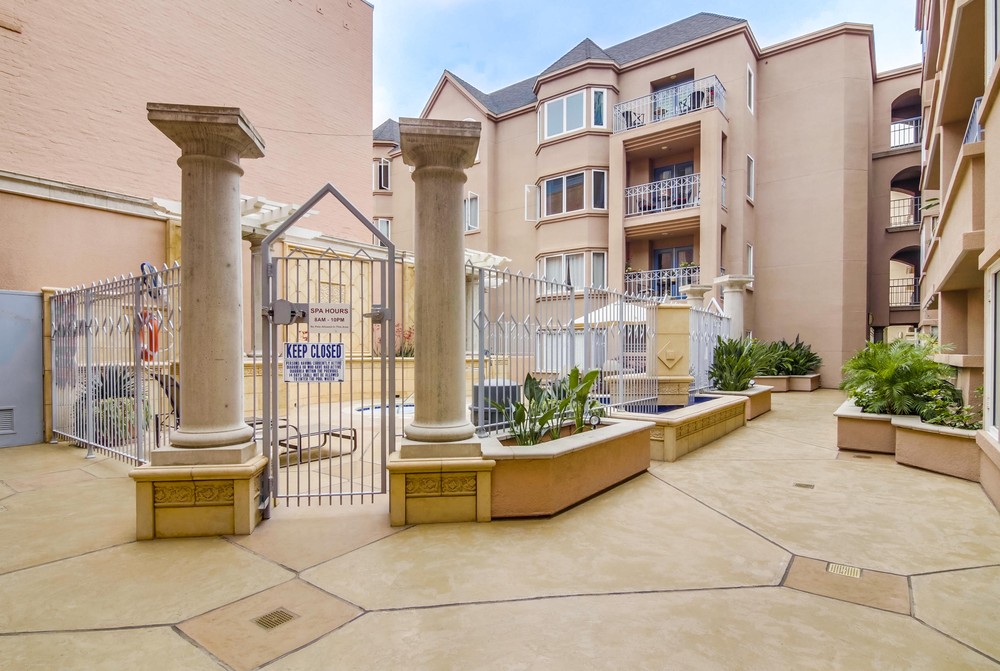 Virtual tour photo 9 of 49 for 620 State St UNIT 320