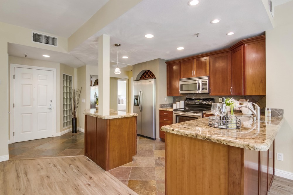 Virtual tour photo 21 of 49 for 620 State St UNIT 320