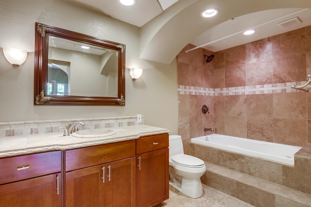 Virtual tour photo 37 of 49 for 620 State St UNIT 320