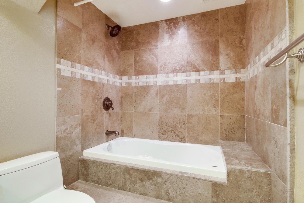 Virtual tour photo 38 of 49 for 620 State St UNIT 320