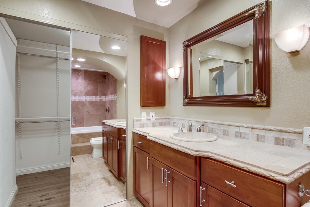 Virtual tour photo 39 of 49 for 620 State St UNIT 320