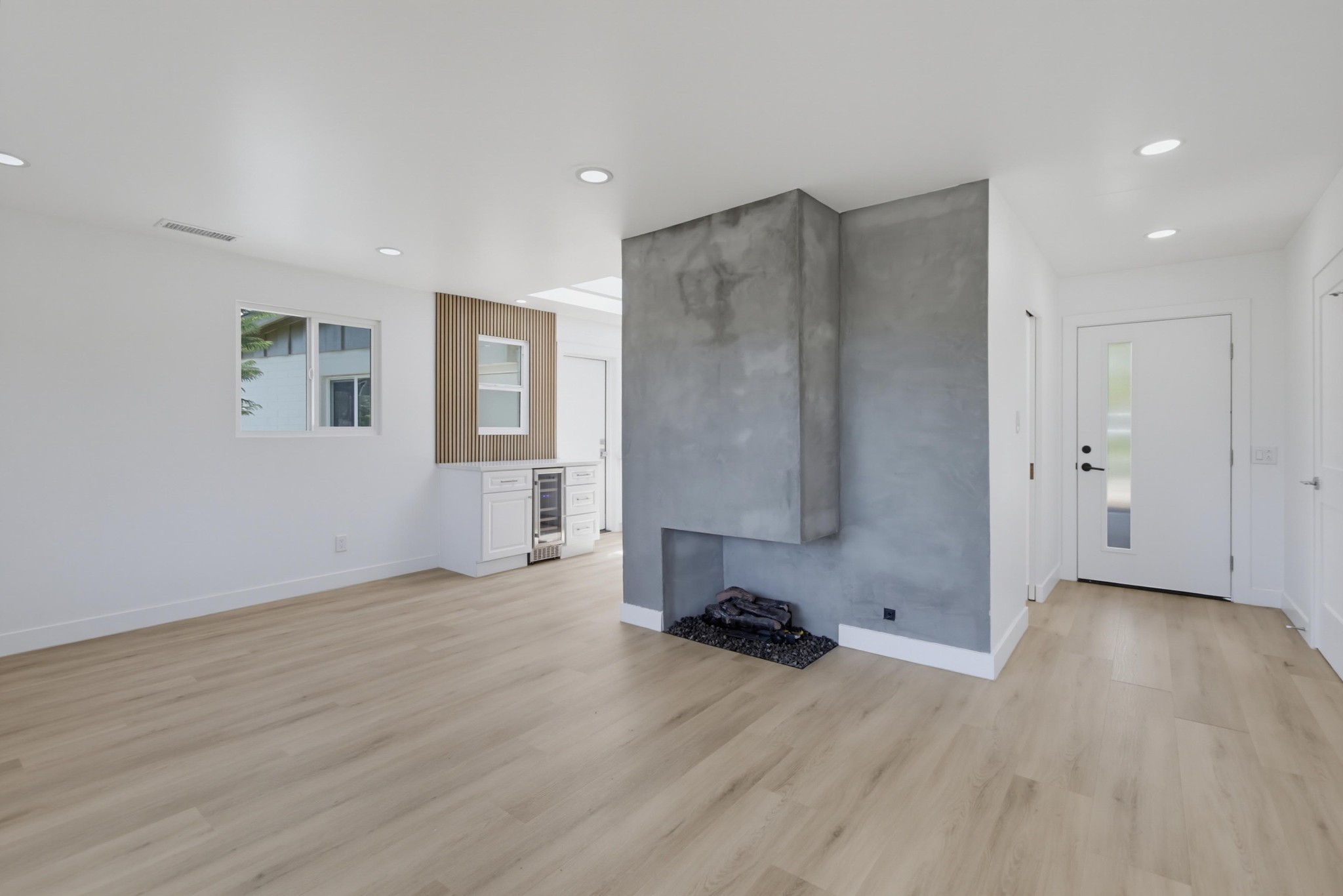 Virtual tour photo 11 of 47 for 6201 Lorca Dr