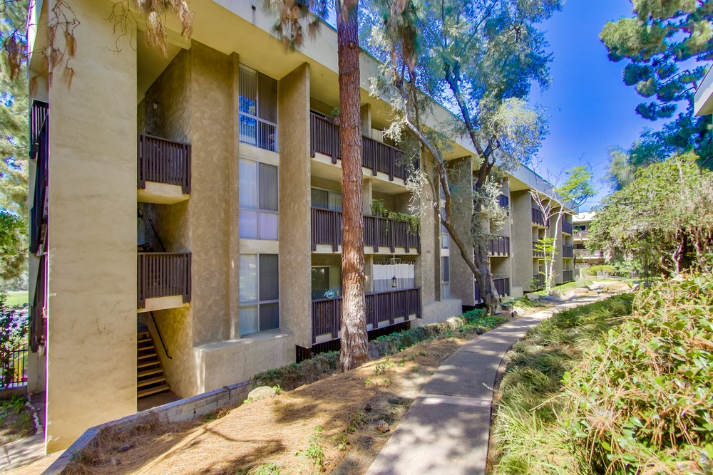 Virtual tour photo 8 of 39 for 6202 Friars Rd #204