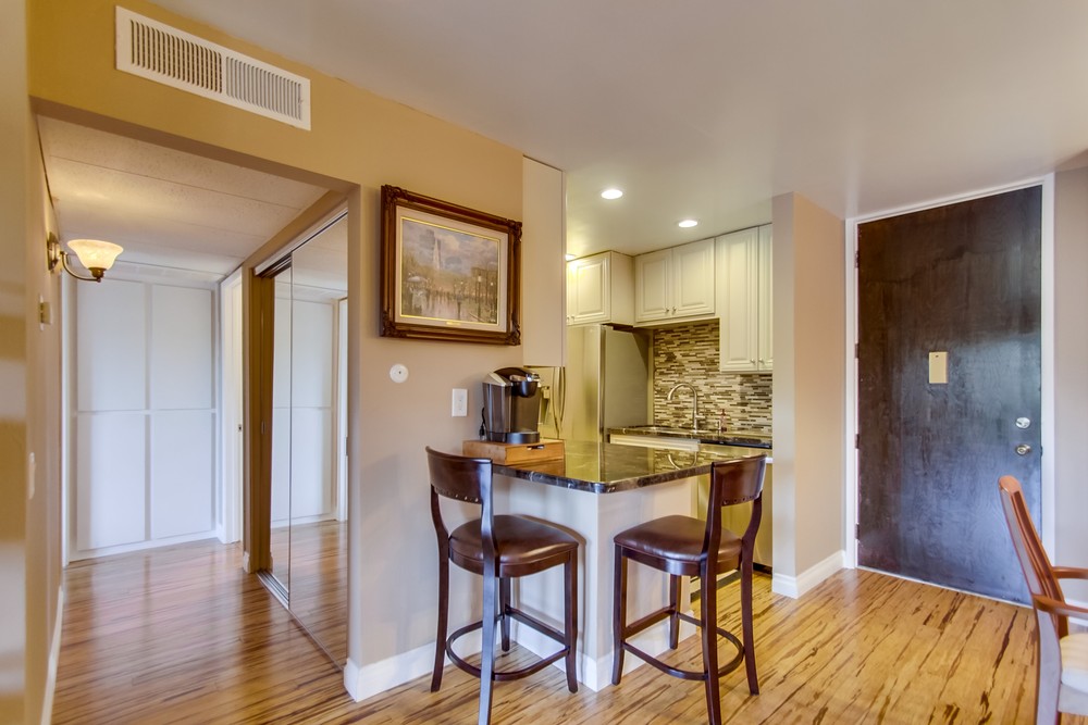 Virtual tour photo 18 of 39 for 6202 Friars Rd #204