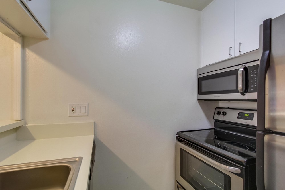 Virtual tour photo 16 of 36 for 6202 Friars Rd UNIT 106