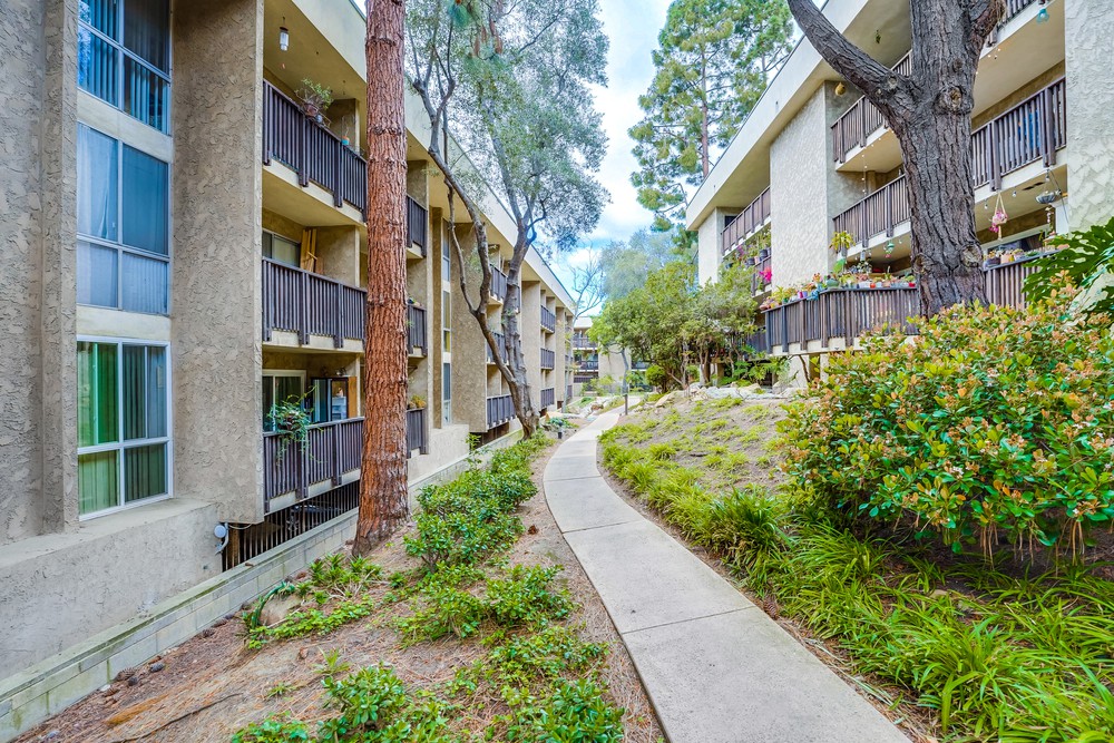 Virtual tour photo 5 of 45 for 6202 Friars Rd UNIT 125