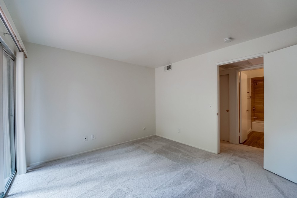 Virtual tour photo 29 of 45 for 6202 Friars Rd UNIT 125