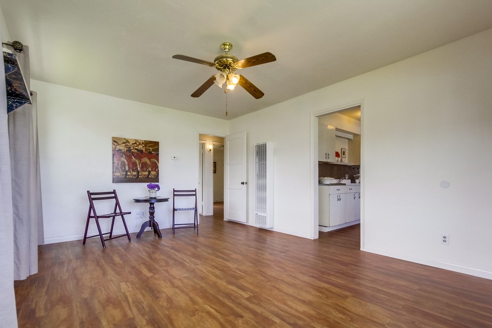 Virtual tour photo 5 of 27 for 6203 Thorn St