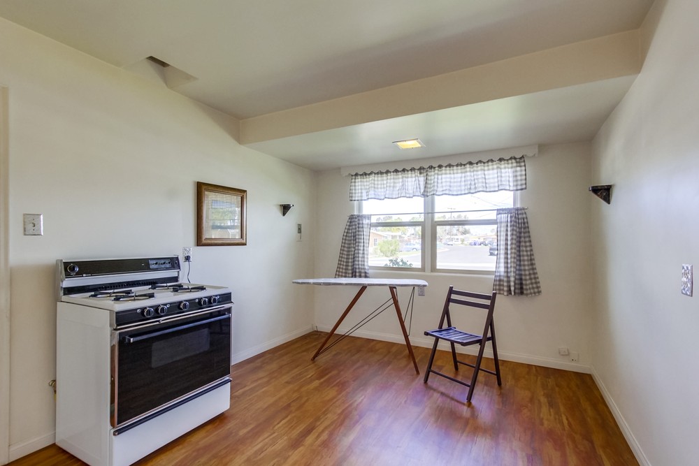 Virtual tour photo 12 of 27 for 6203 Thorn St