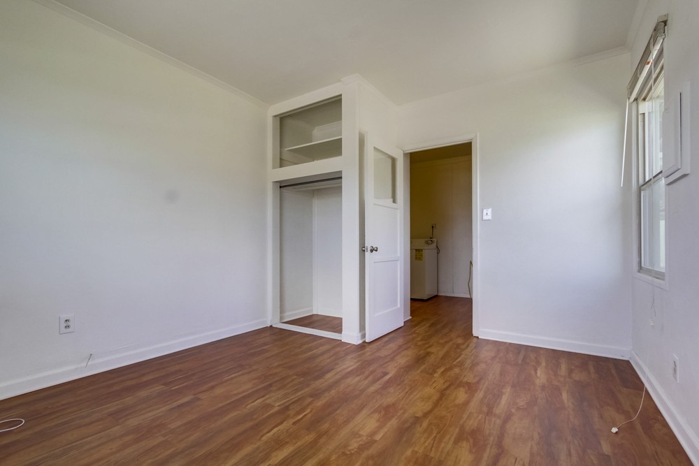 Virtual tour photo 16 of 27 for 6203 Thorn St