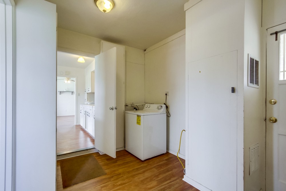 Virtual tour photo 19 of 27 for 6203 Thorn St