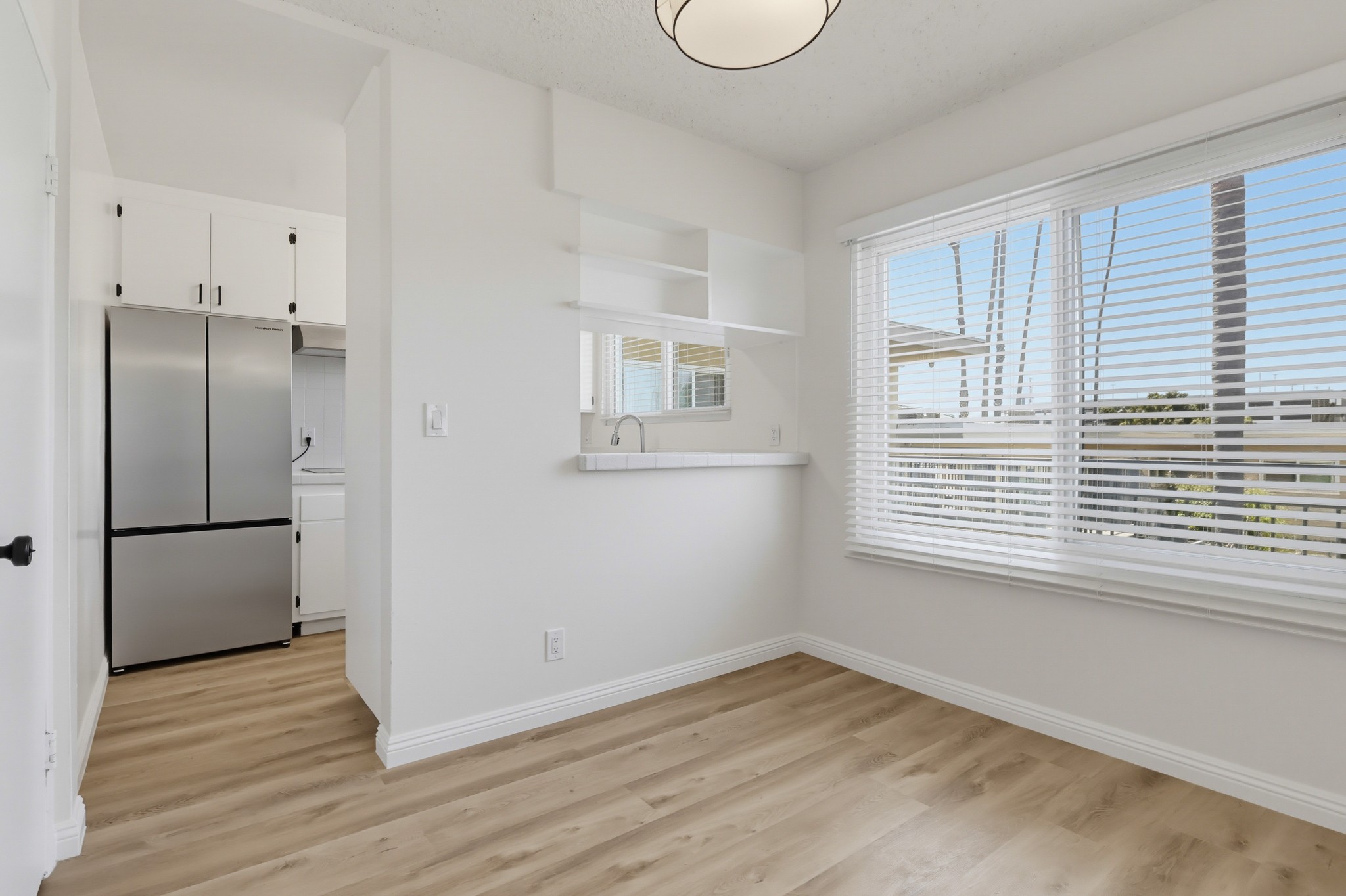 Virtual tour photo 21 of 56 for 621 E 99th St Unit 23