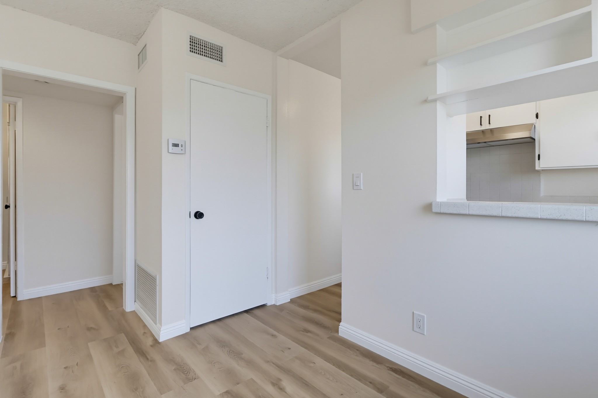 Virtual tour photo 23 of 56 for 621 E 99th St Unit 23