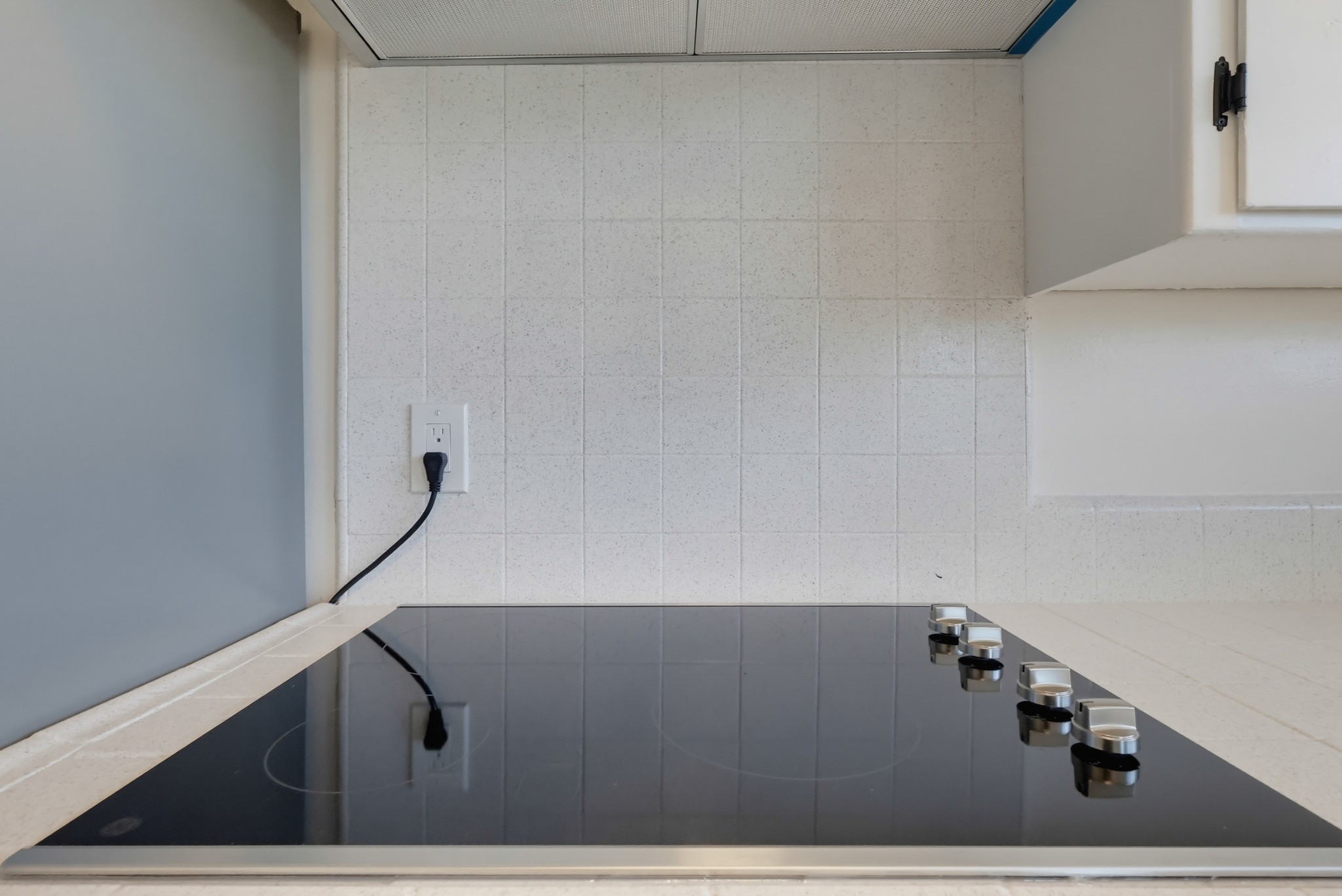 Virtual tour photo 28 of 56 for 621 E 99th St Unit 23