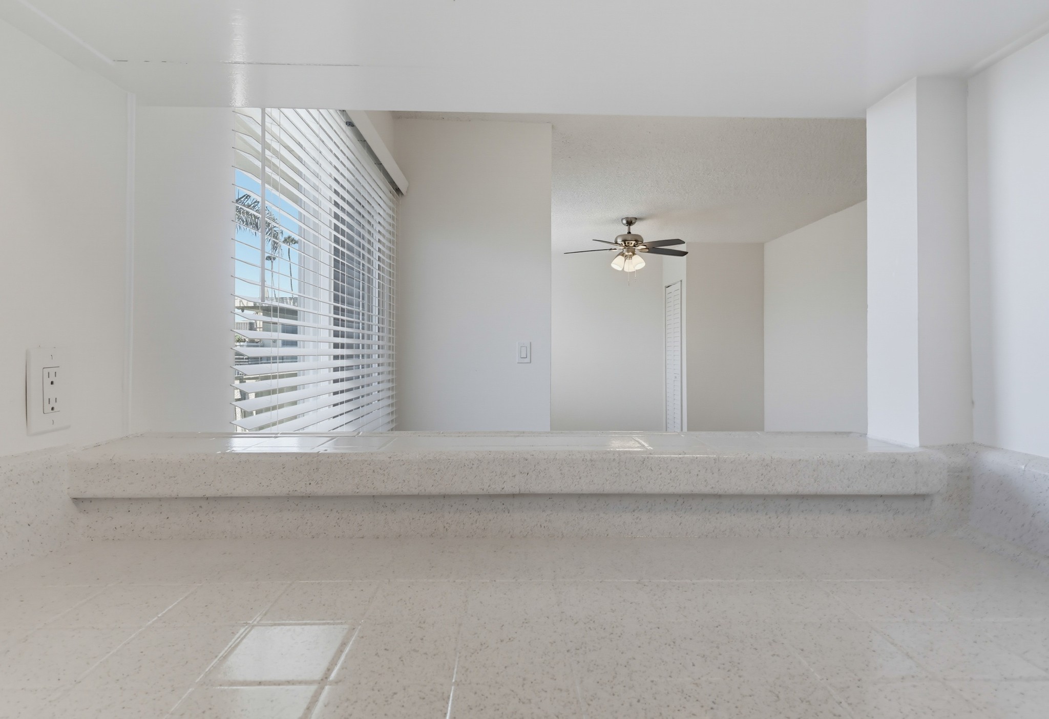 Virtual tour photo 32 of 56 for 621 E 99th St Unit 23