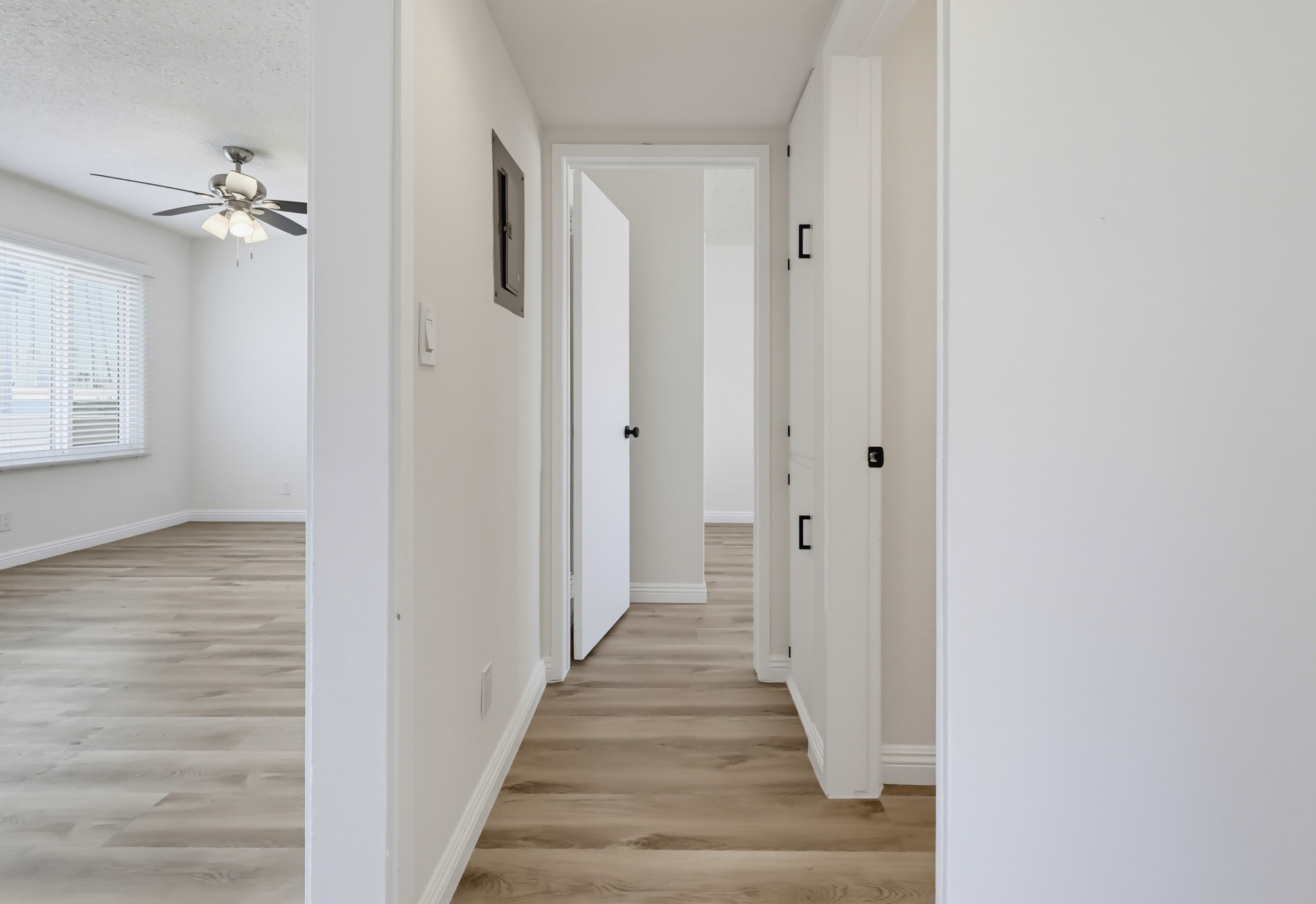 Virtual tour photo 33 of 56 for 621 E 99th St Unit 23