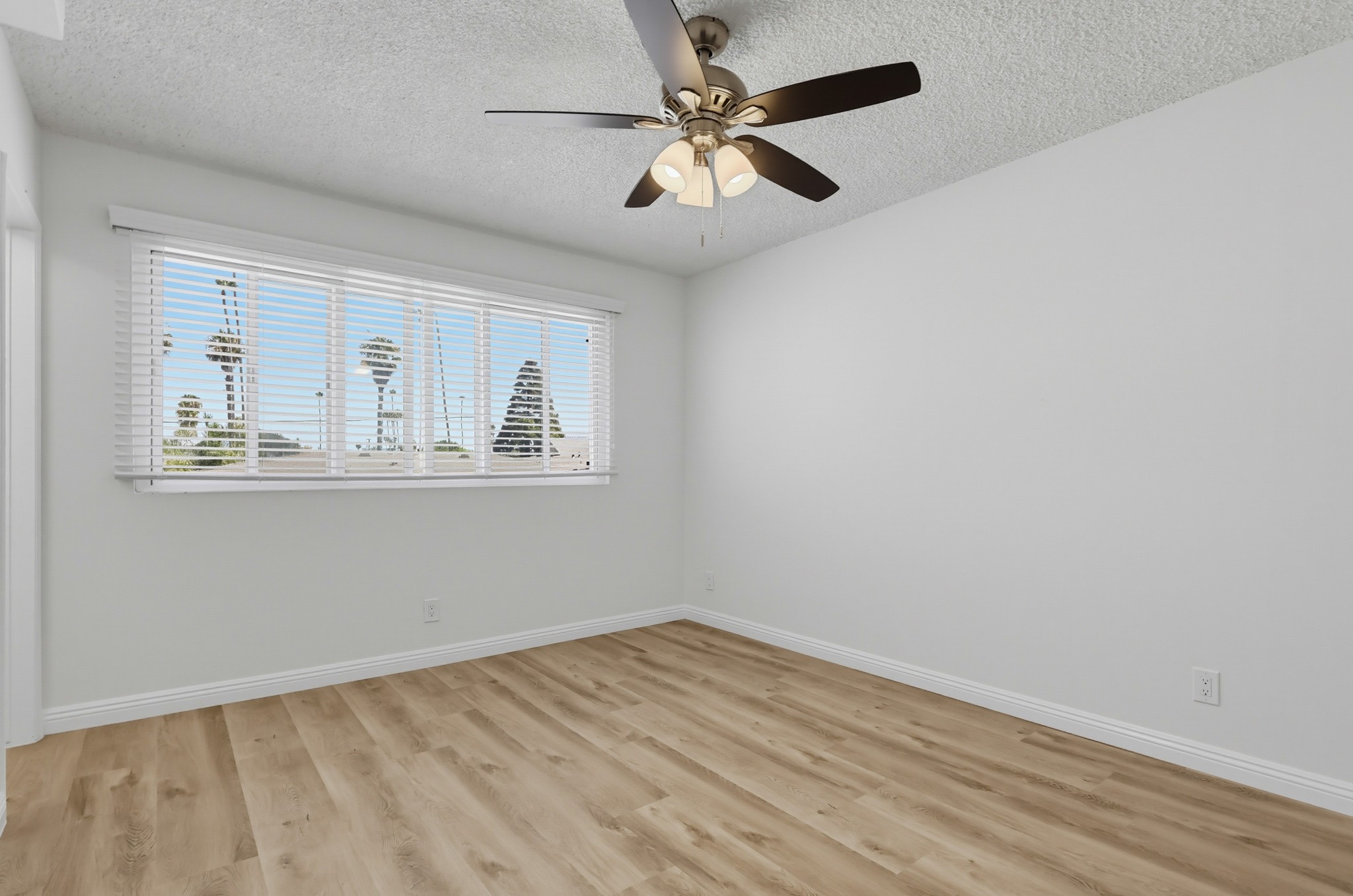 Virtual tour photo 39 of 56 for 621 E 99th St Unit 23