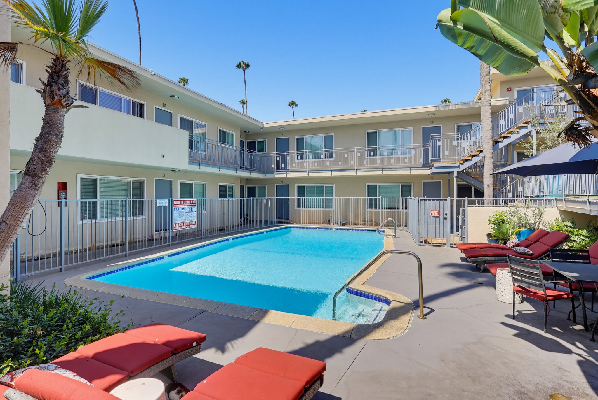 Virtual tour photo 53 of 56 for 621 E 99th St Unit 23